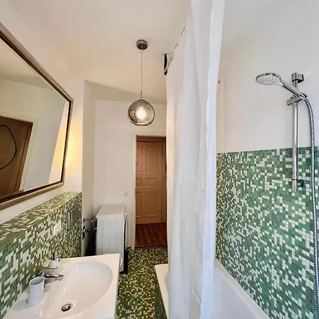 شقة Alte Schoenhauser Lux *